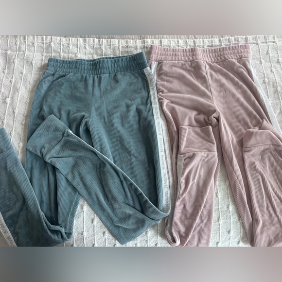 Lot Of 2 Hurley Women's Small Velour Pullover Sweatshirt And Pants Set Tracksuit - Picture 5 of 7